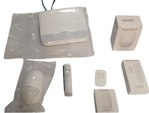 KIT DE PANEL DE ALARMA INALÁMBRICO HIKVISION - AX-PRO. SOPORTA 64 ZONAS / WI-FI Y ETHERNET / INCLUYE BATERÍA DE RESPALDO / COMPATIBLE CON LOS ACCESORIOS AX PRO. COMPATIBLE CON PIRCAM #Hikvision #Ax-Pro #Seguridad #Alarmas