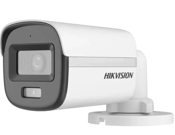 HIKVISION DS-2CE12DF0T-FS - CÁMARA ANÁLOGA BULLET DE 2MP. CON IMÁGENES A COLOR 24/7. LENTE 2.8 MM / METAL / LUZ BLANCA 40 MTS / EXTERIOR IP67 / TVI-AHD-CVI-CVBS / DWDR. #Hikvision #DS2CE12DF0TFS #ColorVu #CámaraDeSeguridad #Vigilancia24Horas #SeguridadEnColor #TecnologíaDeSeguridad