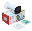HIKVISION DS-2CE12DF0T-FS - CÁMARA ANÁLOGA BULLET DE 2MP. CON IMÁGENES A COLOR 24/7. LENTE 2.8 MM / METAL / LUZ BLANCA 40 MTS / EXTERIOR IP67 / TVI-AHD-CVI-CVBS / DWDR. #Hikvision #DS2CE12DF0TFS #ColorVu #CámaraDeSeguridad #Vigilancia24Horas #SeguridadEnColor #TecnologíaDeSeguridad