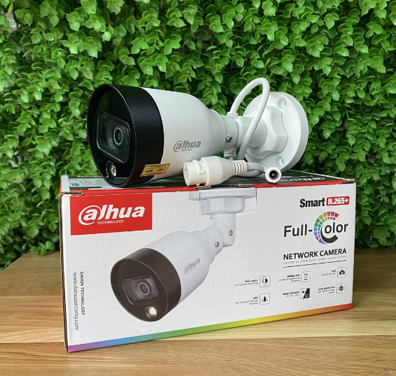 CÁMARA IP BULLET FULL COLOR 2 MEGAPIXELES/ LENTE DE 2.8MM/ LUZ BLANCA DE 15 MTS/ H.265/ IP67/ POE/ DWDR #FULLCOLOR
